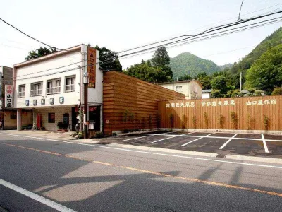 Shiobara Onsen Yamaguchiya Ryokan Hotels in der Nähe von Ryuka Waterfall