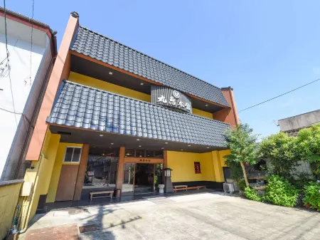 Ryokan Marue Honkan Отели в г. Сагара