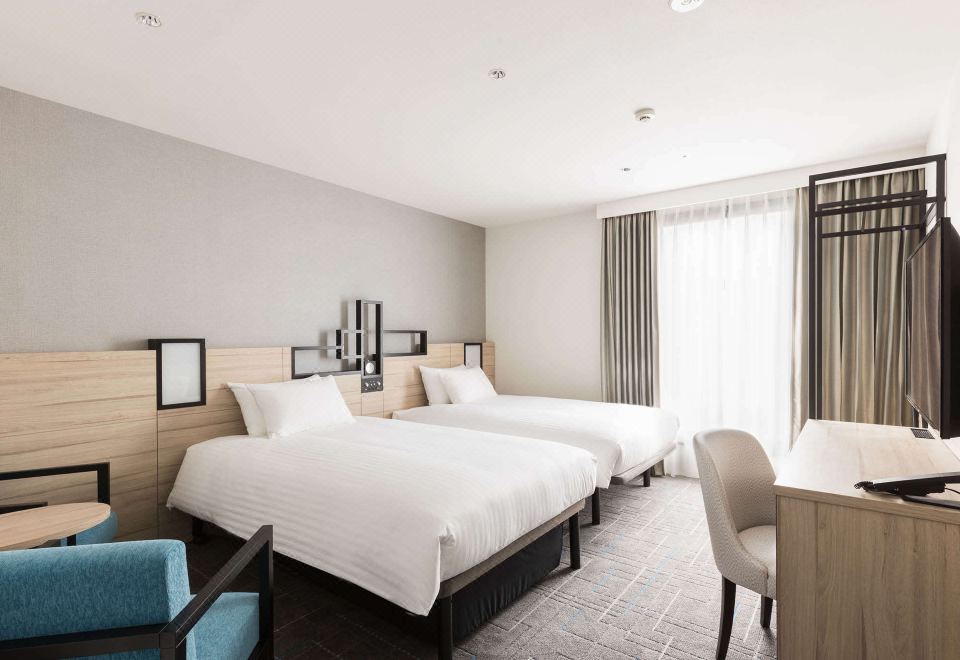 1. JR 이스트 호..