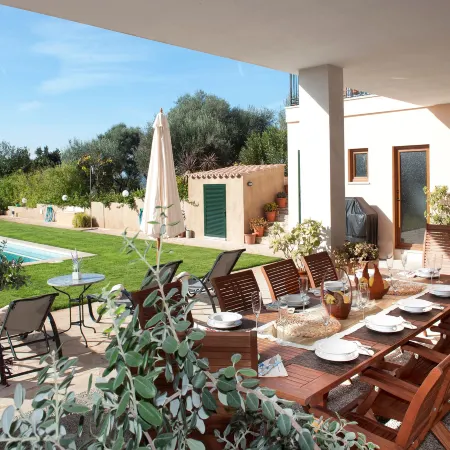 Can Corem de Son Moix - Luxurious 6-Bedroom Villa Just 10 Minutes from the Beach