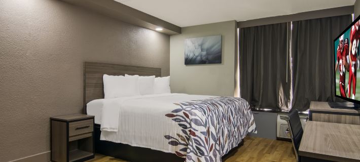 Red Roof Inn & Conference Center Chicago – Aurora/ Fox Valley Hotels in Кейн