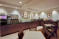 Country Inn & Suites by Radisson, Port Charlotte, FL - Morgenmad