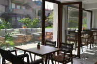 Iades Hotels in Afytos