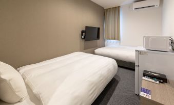 1. Hotel R9..