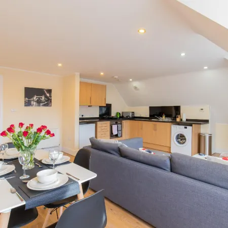 2 Bedroom Penthouse, Clockhouse, Hoddessdon