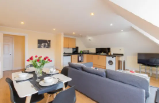 2 Bedroom Penthouse, Clockhouse, Hoddessdon