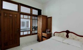 Hotel Fevytra Syariah