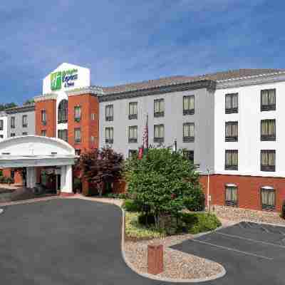 Holiday Inn Express & Suites Knoxville-Clinton Hotel Exterior