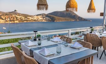 Kalkan Saray Suites - Adults Only