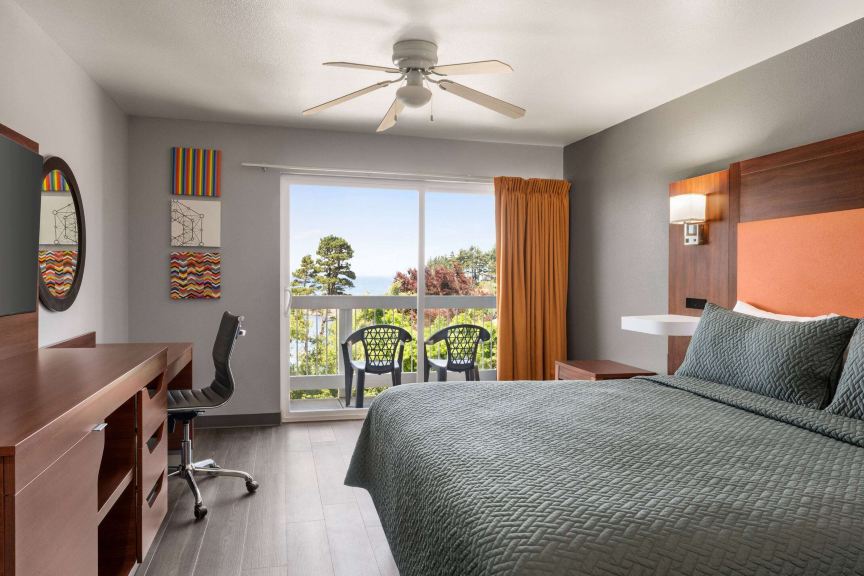 Travelodge by Wyndham Depoe Bay
