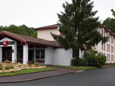 Ibis Biarritz-Anglet Aéroport Hotels near Terminal 1B of Biarritz Airport