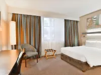 Holiday Inn Express CAPE TOWN CITY CENTRE by IHG Hotels near Long Street Baths
