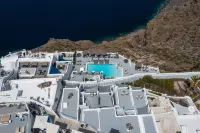 Belvedere Suites Hotels in Santorini