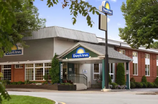 Days Inn by Wyndham Dover
