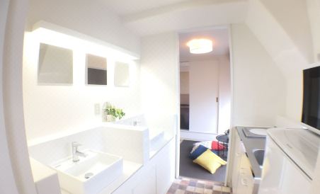 PG Kuromon - Housity