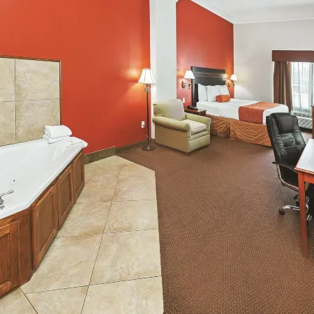La Quinta Inn & Suites by Wyndham I-20 Longview South