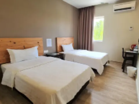 Sg. Paka Hotel Hotels in Paka