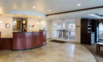 Comfort Suites