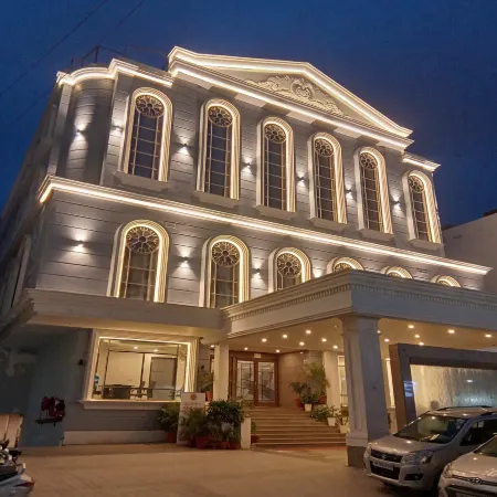 Hotel Milan Palace