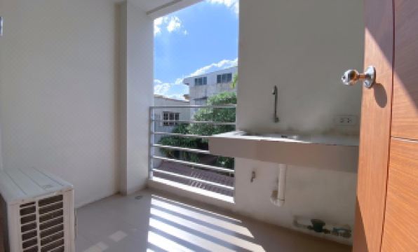 3. JJ 플레이스 ..