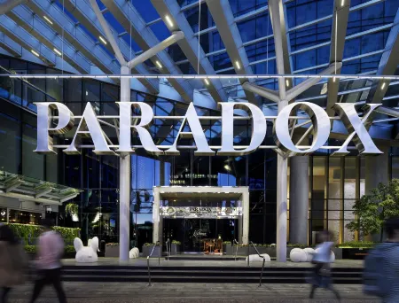 Paradox Hotel Vancouver