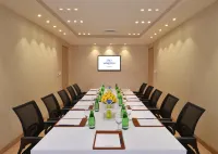 Golden Sarovar Portico