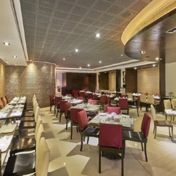 Krishna Palace Hotel Отели рядом с достопримечательностью «Mani Bhavan Gandhi Museum»