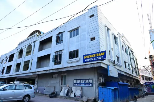 Sreeniketanam Lodge Hotels in Kurnool