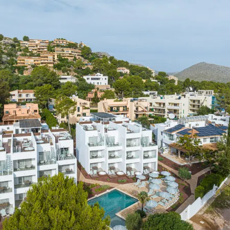 Cabot Las Velas Apartments