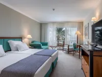 Pestana Grand - Premium Ocean Resort Hotels near Gomes' Pools