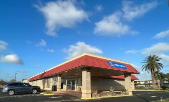 Studio 6 Lake Jackson, TX