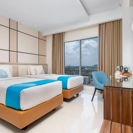 Java Lotus Hotel Jember Отели в г. Джембер