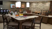 鴿子堡-煙霧山 Staybridge Suites 飯店 - 早餐