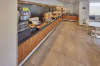 City Express by Marriott Tehuacan - breakfast