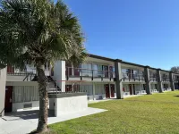 Red Roof Inn Wildwood, FL - The Villages Hotels in Wildwood
