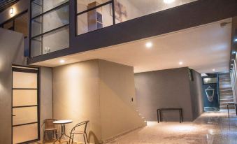 Delightful Rose Confy Loft Downtown