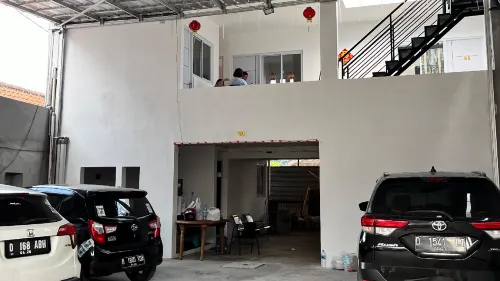 Cemara Guest House Near Paris Van Java