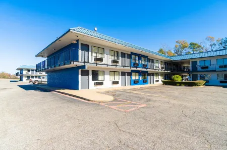 Xpress Inn & Extended Stays