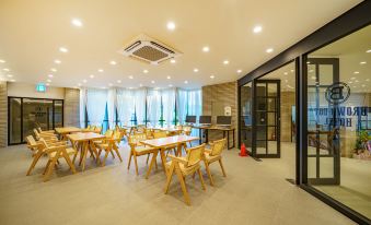 Gyeongju Brown Dot Gyeongju Bomun Branch