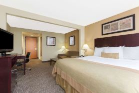 Wingate by Wyndham Dayton - Fairborn