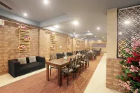Hotel Lemon Suites & Banquet Noida Sector 62