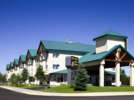 Gray Wolf Inn & Suites Отели рядом с достопримечательностью «Chamber of Commerce of West Yellowstone»