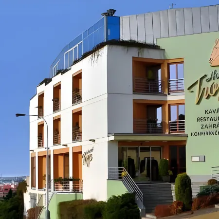 Hotel Troja Отели рядом с достопримечательностью «Прага 09»