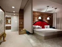 Graffit Gallery Design Hotel Hotéis em Odesos