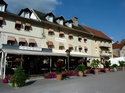 La Table de Gustave Hotels in Ornans