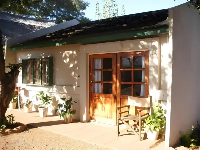Gloria's Bed and Breakfast Các khách sạn gần Victoria Falls University of Technology