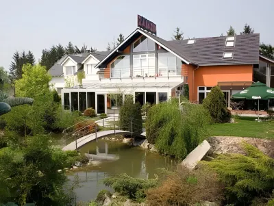 Hotel Azyl