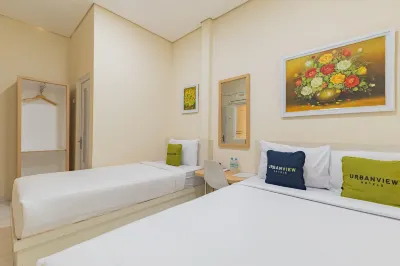 Urbanview Syariah Utami Inn Garut by RedDoorz Hotels in Sukakarya