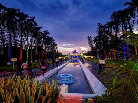 Yadavindra Gardens Pinjore Отели рядом с достопримечательностью «Yadvinder Garden»