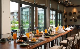 Crowne Plaza Fiji Nadi Bay Resort & Spa